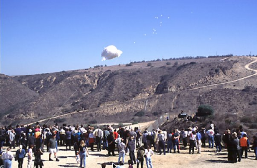 The Cloud, Valle Del Matador, Tijuana-San Diego, Mexico-USA Border, October 14, 2000..png